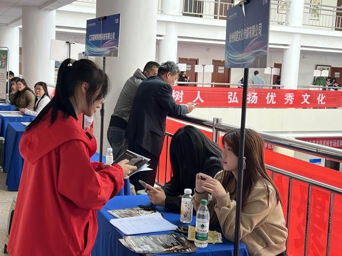 ccc8af87-55d2-4bc0-a85d-7b4bd4d13b02